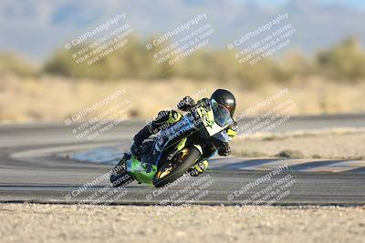 media/Dec-07-2025-CVMA (Sun) [[3e7d2de5dc]]/Race 17-Amateur Formula Middleweight/